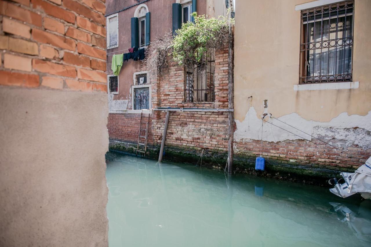 Gondola Rosa, Incantevole Vista Sul Canale Venedig Exteriör bild